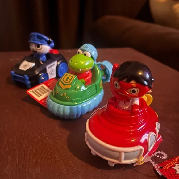 Colorful Racing Toy Cars Set - Picture 4 of 4